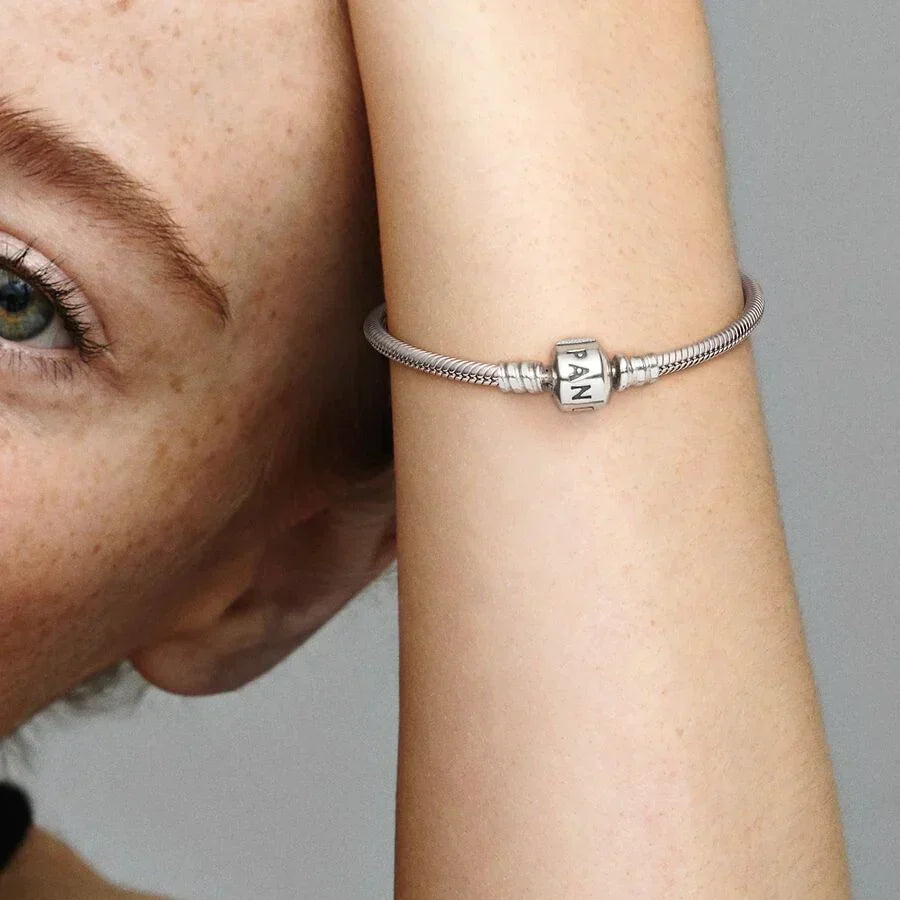 Pulseira Malha Snake Fecho Barril Pandora Moments