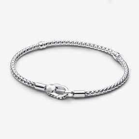 Pulseira de Corrente e Fecho com Tachas