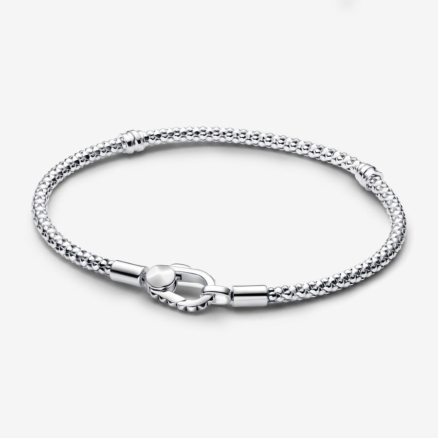 Pulseira de Corrente e Fecho com Tachas